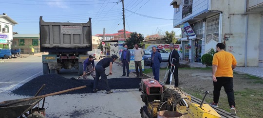 احداث سرعت گیر در روستای آهنگر کلا